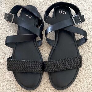 NWOT SO Brand Black Strapped Sandals